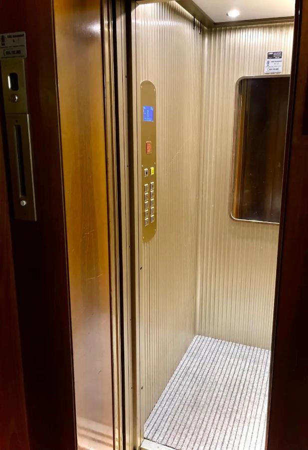 Luxury 2 Bedroom Apartament, Close To San Siro, Fiera And 10 Min Metro To Duomo Milano Exteriör bild