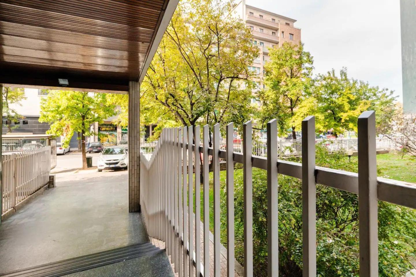 Luxury 2 Bedroom Apartament, Close To San Siro, Fiera And 10 Min Metro To Duomo Milano Exteriör bild